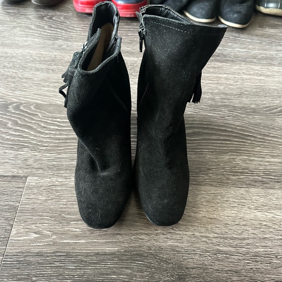 HUSH PUPPIES
Women's Hush Puppies, Black Billie Boot size 9 Suede - Picture 3 of 5